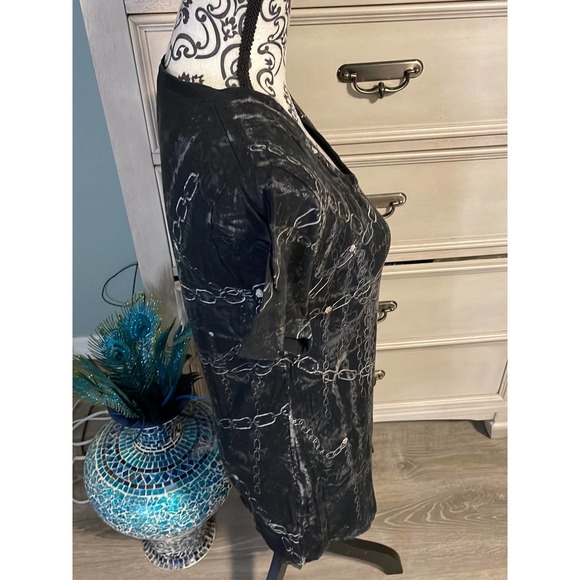 Ladies Harley Davidson chain link graphic shirt medium - Picture 6 of 6